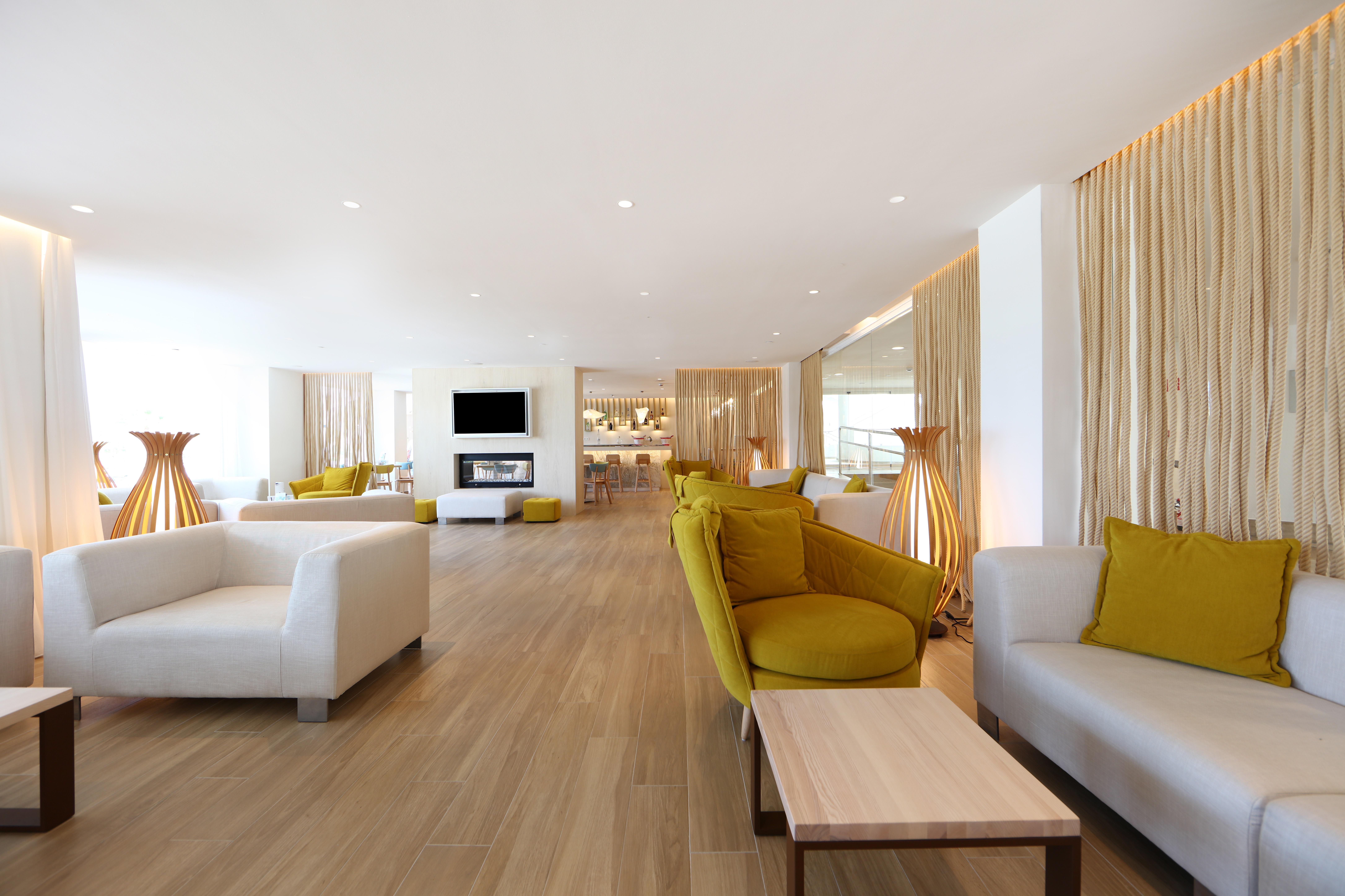 Iberostar Waves Hotel 4*