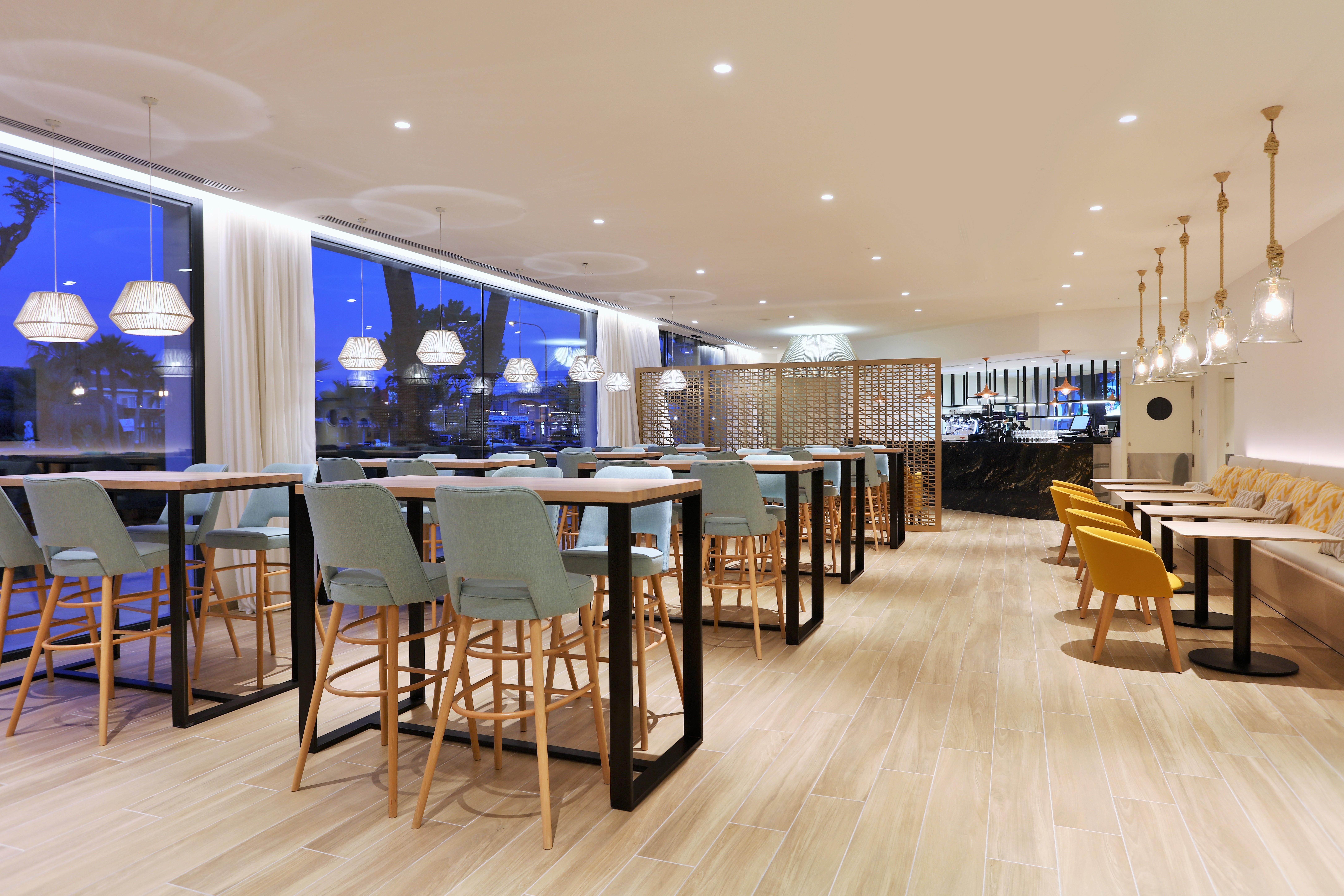 Hotel Iberostar Waves 4*