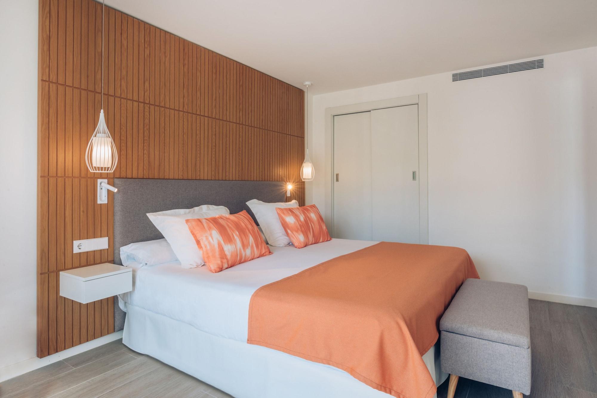 Hotel Iberostar Waves 4*