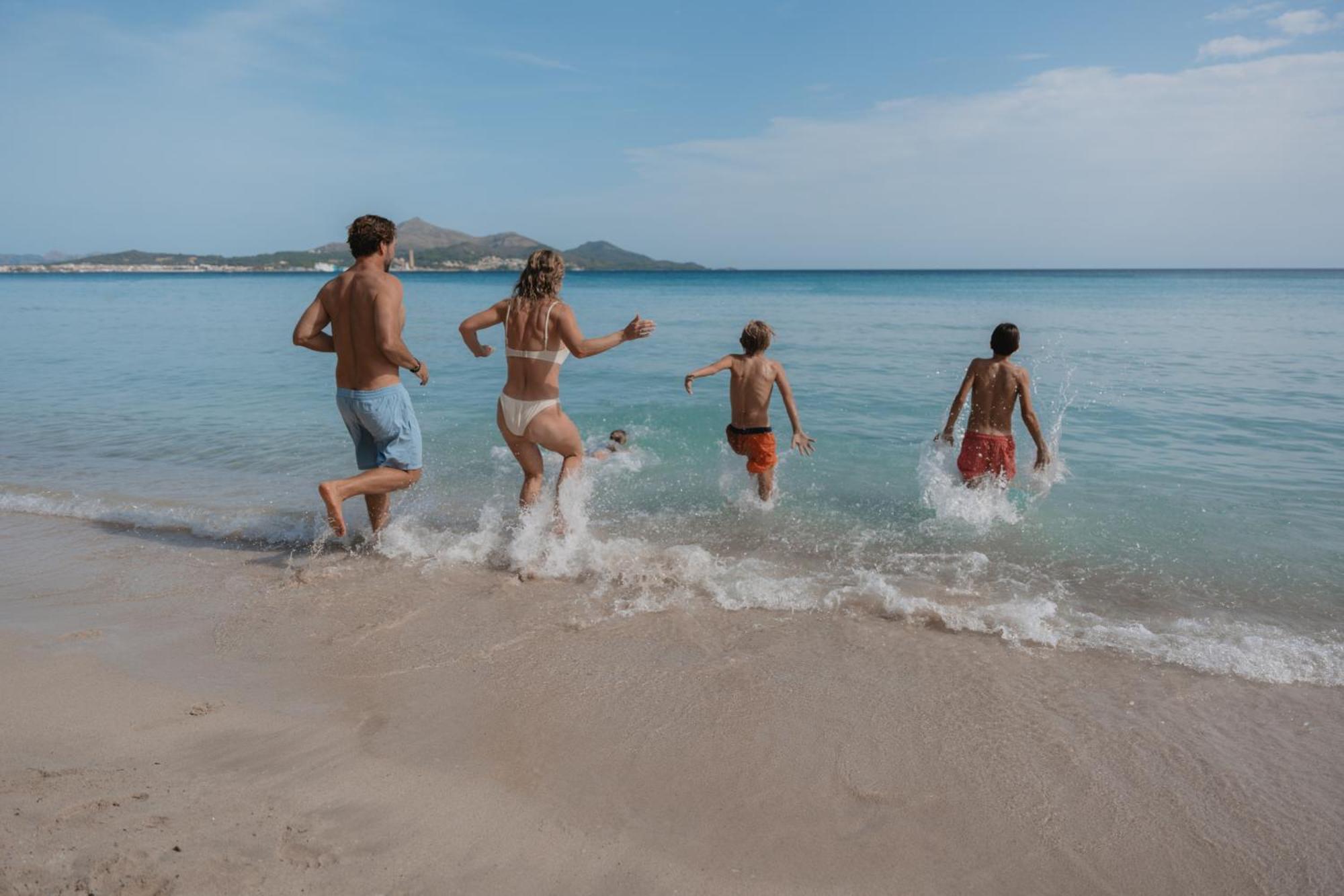 Iberostar Waves