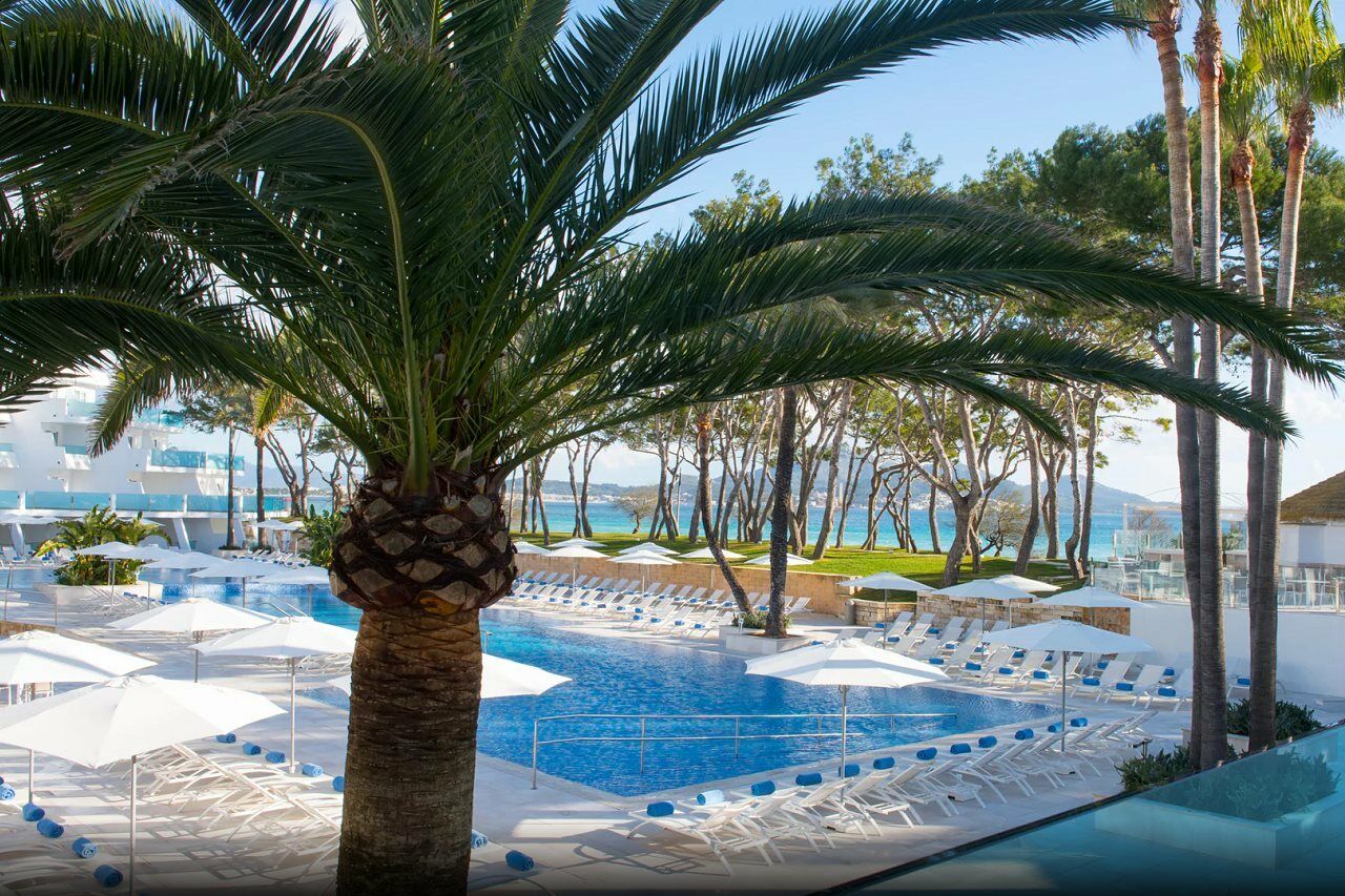 Iberostar Waves